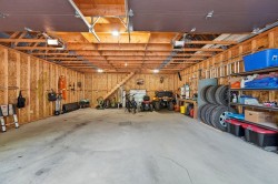 Garage - 