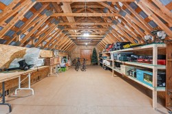 Garage - 