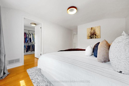 67 Cathedral Bluffs Drive, Toronto, ON - Indoor Photo Showing Bedroom