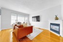 67 Cathedral Bluffs Drive, Toronto, ON  - Indoor Photo Showing Living Room With Fireplace 