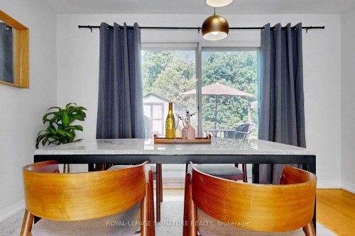 67 Cathedral Bluffs Drive, Toronto, ON - Indoor Photo Showing Dining Room