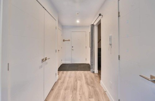Hall d'entrée/Vestibule - 301-92 Rue De Joliette, Bromont, QC - Indoor Photo Showing Other Room