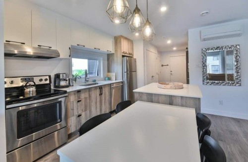 Cuisine - 301-92 Rue De Joliette, Bromont, QC - Indoor Photo Showing Kitchen With Upgraded Kitchen