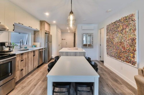 Coin-repas - 301-92 Rue De Joliette, Bromont, QC - Indoor Photo Showing Kitchen With Upgraded Kitchen