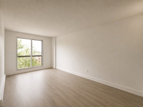 Living Room - 509-453 Rue Darontal, Boucherville, QC - Indoor Photo Showing Other Room