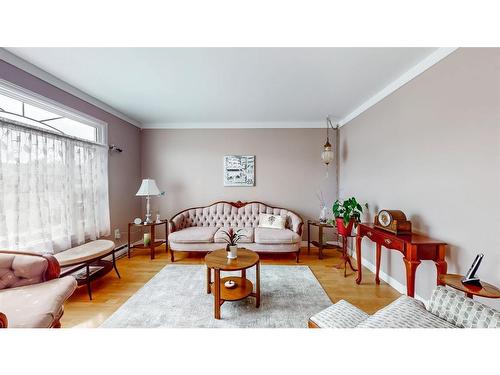 60 Lindbergh Crescent, Mount Pearl, NL - Indoor Photo Showing Living Room