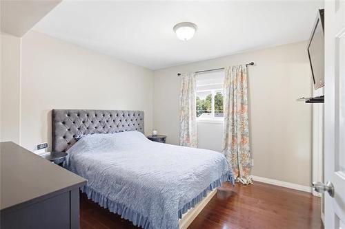 313 Leila Ave, Winnipeg, MB - Indoor Photo Showing Bedroom