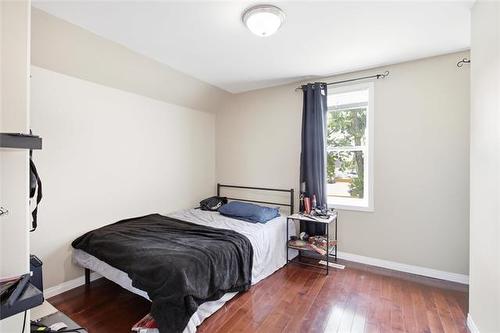 313 Leila Ave, Winnipeg, MB - Indoor Photo Showing Bedroom