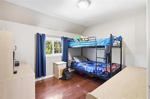 313 Leila Ave, Winnipeg, MB - Indoor Photo Showing Bedroom