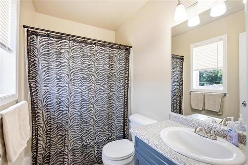 313 Leila Ave, Winnipeg, MB - Indoor Photo Showing Bathroom