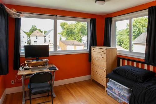 327 Machray Ave, Winnipeg, MB - Indoor