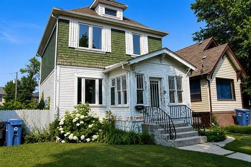 327 Machray Ave, Winnipeg, MB - Outdoor With Facade