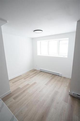 154 Perth Ave, Winnipeg, MB - Indoor Photo Showing Other Room