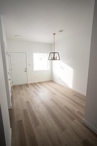 154 Perth Ave, Winnipeg, MB - Indoor Photo Showing Other Room