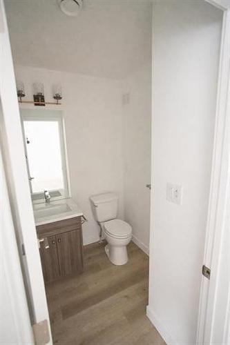 154 Perth Ave, Winnipeg, MB - Indoor Photo Showing Bathroom