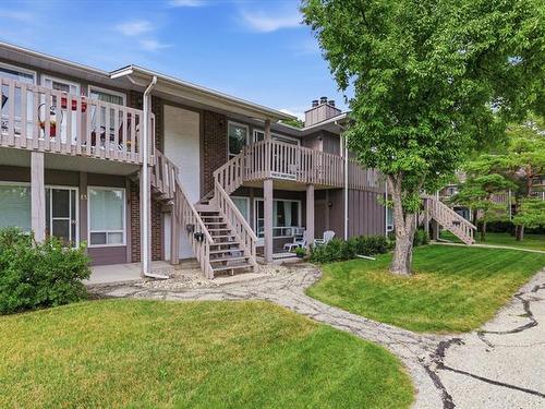 12-1660 St Mary's RD  Winnipeg, MB R2N 1G2