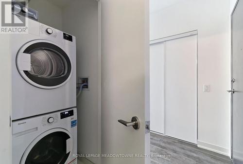 712 - 1808 St. Clair Avenue W, Toronto, ON - Indoor Photo Showing Laundry Room
