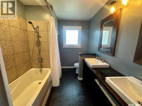 104 Johnston Crescent, Canora, SK - Indoor Photo Showing Bathroom