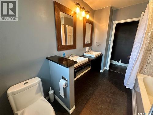 104 Johnston Crescent, Canora, SK - Indoor Photo Showing Bathroom