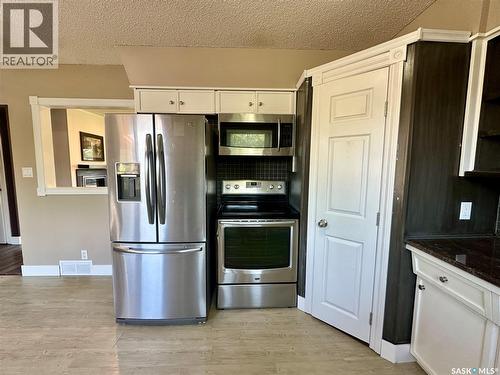 104 Johnston Crescent, Canora, SK - Indoor Photo Showing Kitchen