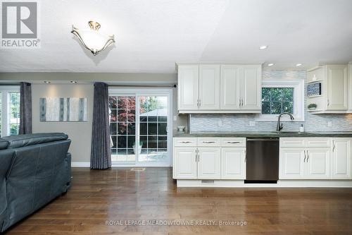 38 Mckillop Court, Brampton, ON - Indoor Photo Showing Kitchen