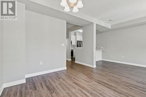 13 Aqua Lane, Hamilton, ON - Indoor Photo Showing Other Room