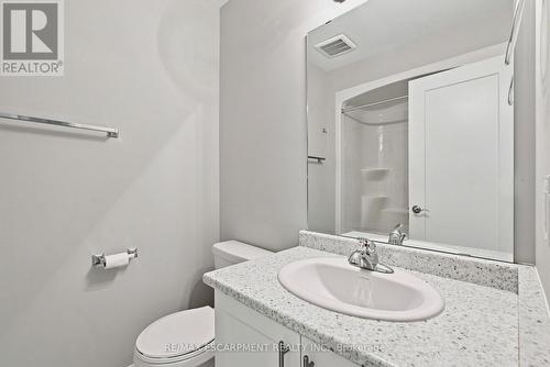 13 Aqua Lane, Hamilton, ON - Indoor Photo Showing Bathroom