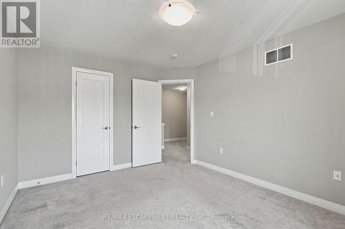 13 Aqua Lane, Hamilton, ON - Indoor Photo Showing Other Room