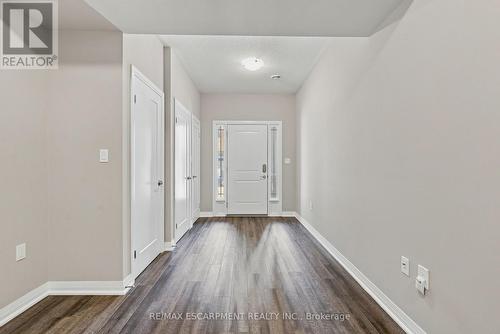 13 Aqua Lane, Hamilton, ON - Indoor Photo Showing Other Room