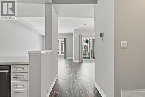13 Aqua Lane, Hamilton, ON - Indoor Photo Showing Other Room