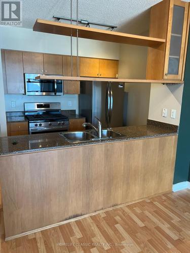 3508 - 10 Navy Wharf Court, Toronto, ON - Indoor Photo Showing Kitchen With Double Sink
