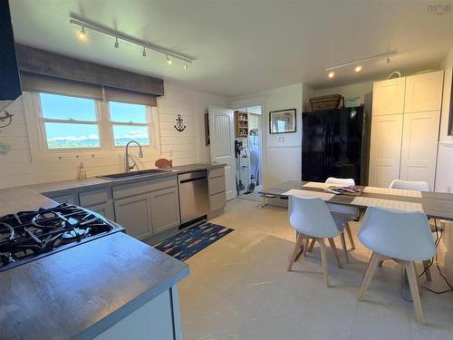 560 Gusset Road, Lismore, NS - Indoor