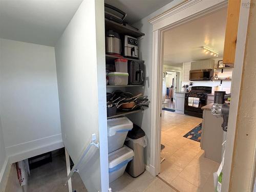 560 Gusset Road, Lismore, NS - Indoor Photo Showing Other Room