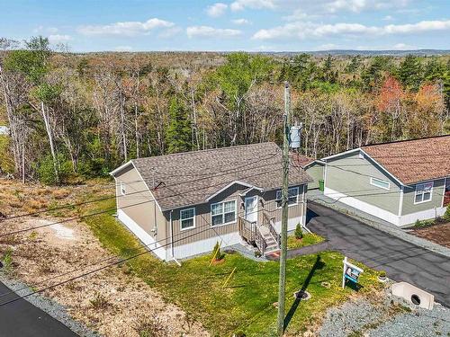 10 Mossberry Close, Hubley, NS 