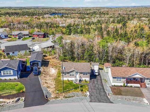 10 Mossberry Close, Hubley, NS 