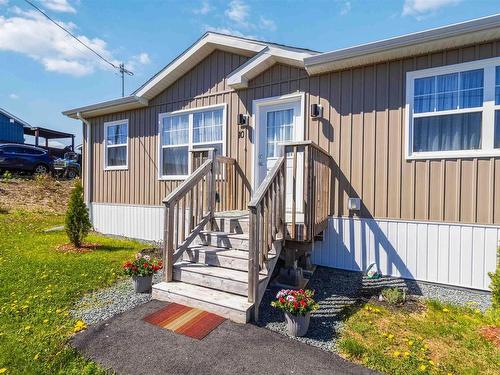 10 Mossberry Close, Hubley, NS 
