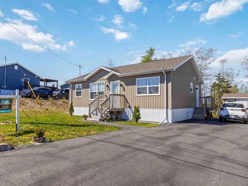 10 Mossberry Close, Hubley, NS 
