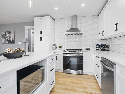 106 Kindred Avenue, Charlottetown, PE - Indoor Photo Showing Kitchen With Stainless Steel Kitchen With Upgraded Kitchen