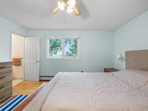 19 Bayswater Road, Dartmouth, NS 
