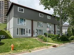104 Bromley Road Halifax, NS B3P 2L7