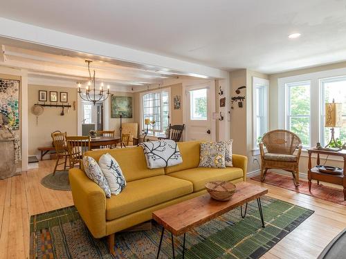 857 Granville Road, Victoria Beach, NS - Indoor Photo Showing Living Room