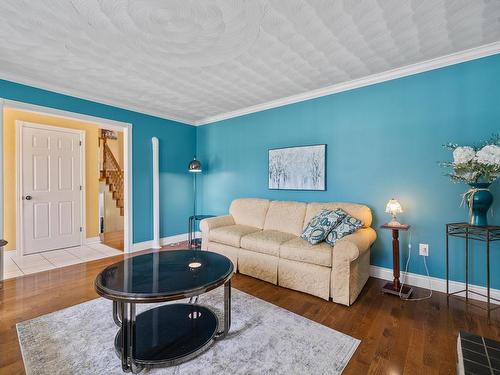 6 Millbrook Drive, Stratford, PE - Indoor Photo Showing Living Room