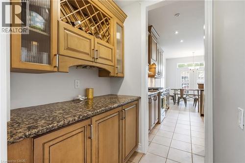 3256 Raspberry Bush Trail, Oakville, ON - Indoor Photo Showing Kitchen