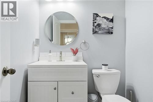 3256 Raspberry Bush Trail, Oakville, ON - Indoor Photo Showing Bathroom