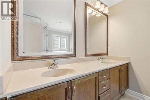 3256 Raspberry Bush Trail, Oakville, ON - Indoor Photo Showing Bathroom