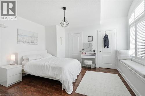 3256 Raspberry Bush Trail, Oakville, ON - Indoor Photo Showing Bedroom