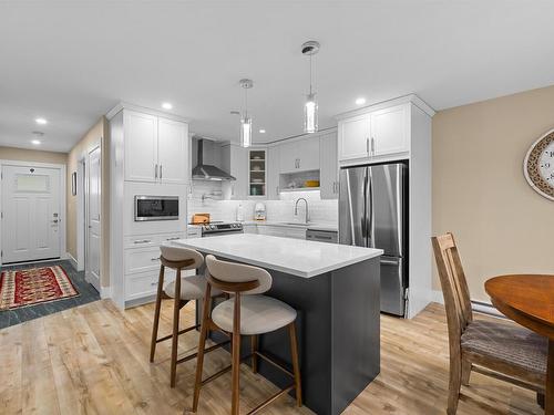 74 Mill Pond Lane, Cornwall, PE - Indoor Photo Showing Kitchen With Upgraded Kitchen