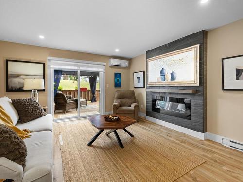 74 Mill Pond Lane, Cornwall, PE - Indoor Photo Showing Living Room With Fireplace