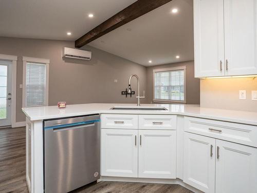 29 Alice Avenue, Charlottetown, PE - Indoor Photo Showing Kitchen
