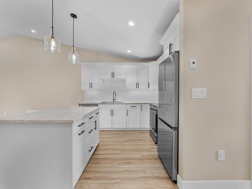 29 Loggie Drive, Summerside, PE - Indoor Photo Showing Kitchen With Upgraded Kitchen